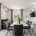 Zadarvillas Villa