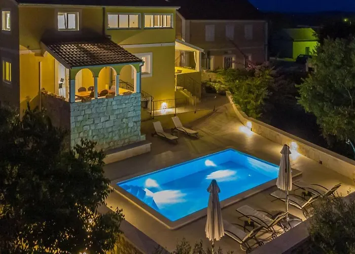Zadarvillas * סאלי