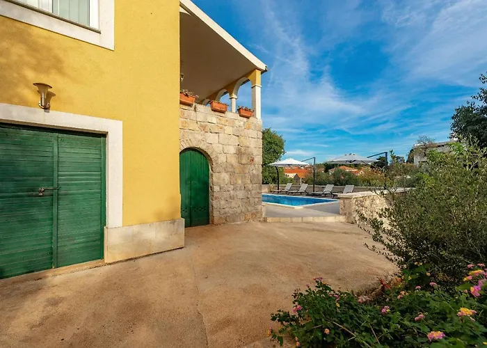 Zadarvillas וילה