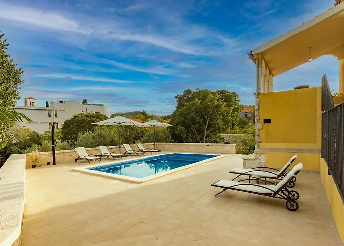 Zadarvillas סאלי