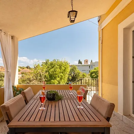 Zadarvillas * Sali
