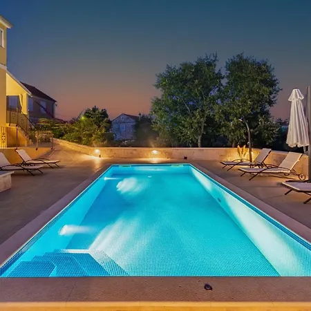 Zadarvillas * Sali