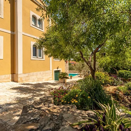 Zadarvillas Villa *